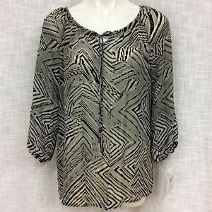 Sunny Leigh Petite Large Black/White Geometric Top